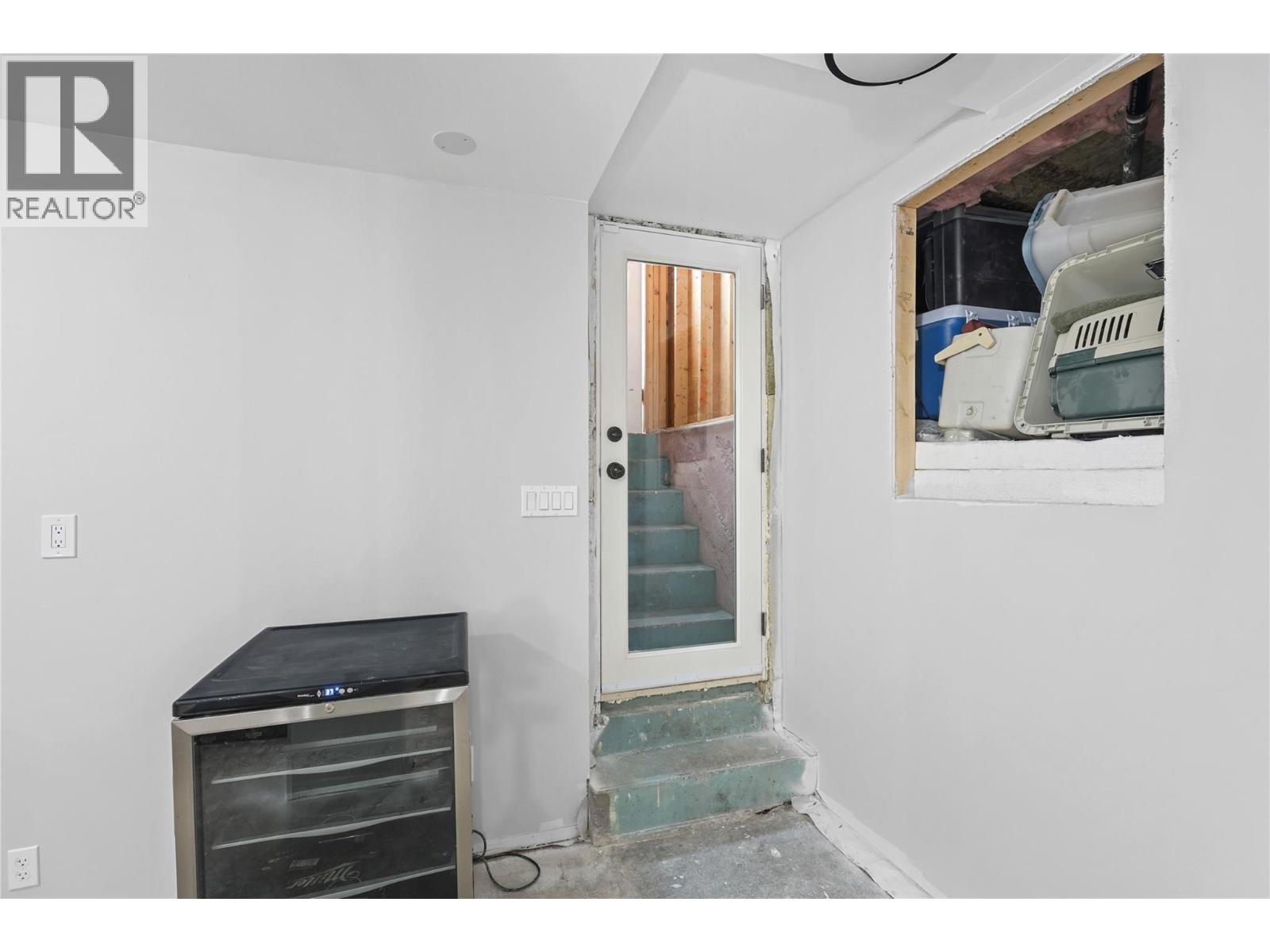 Photo 22 of 716 Columbia Street, Kamloops BC