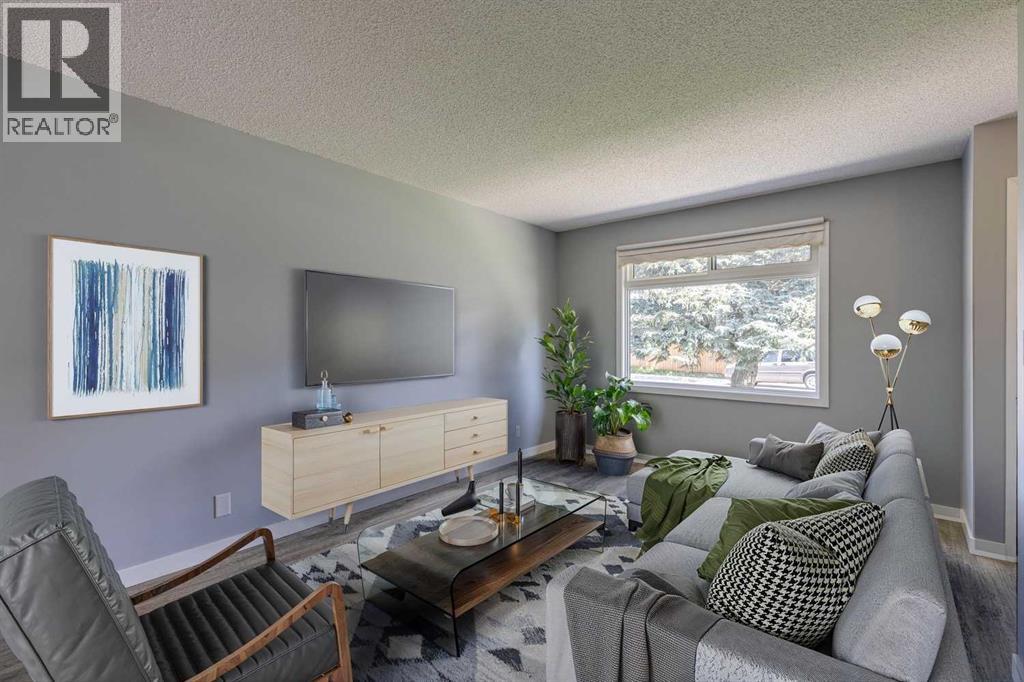 Photo 1 of 72 Aspen Crescent Se, Airdrie AB