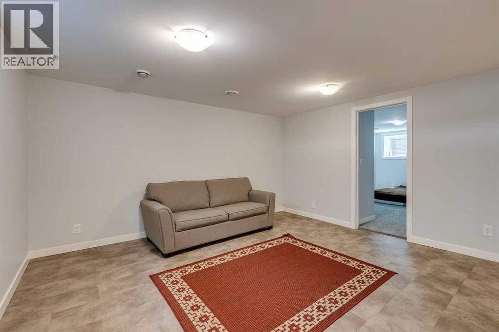 Photo 22 of 72 Aspen Crescent Se, Airdrie AB