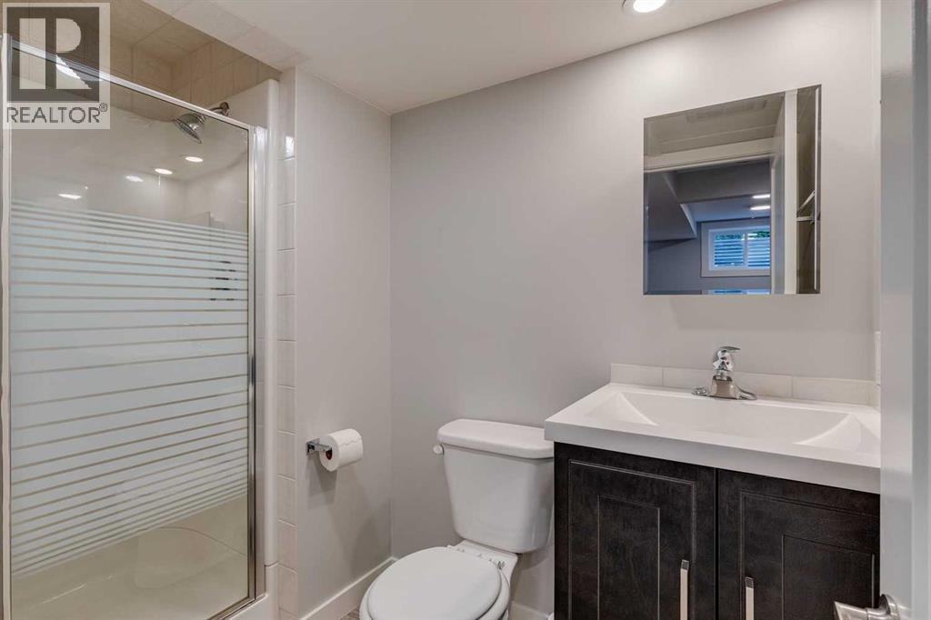 Photo 5 of 72 Aspen Crescent Se, Airdrie AB