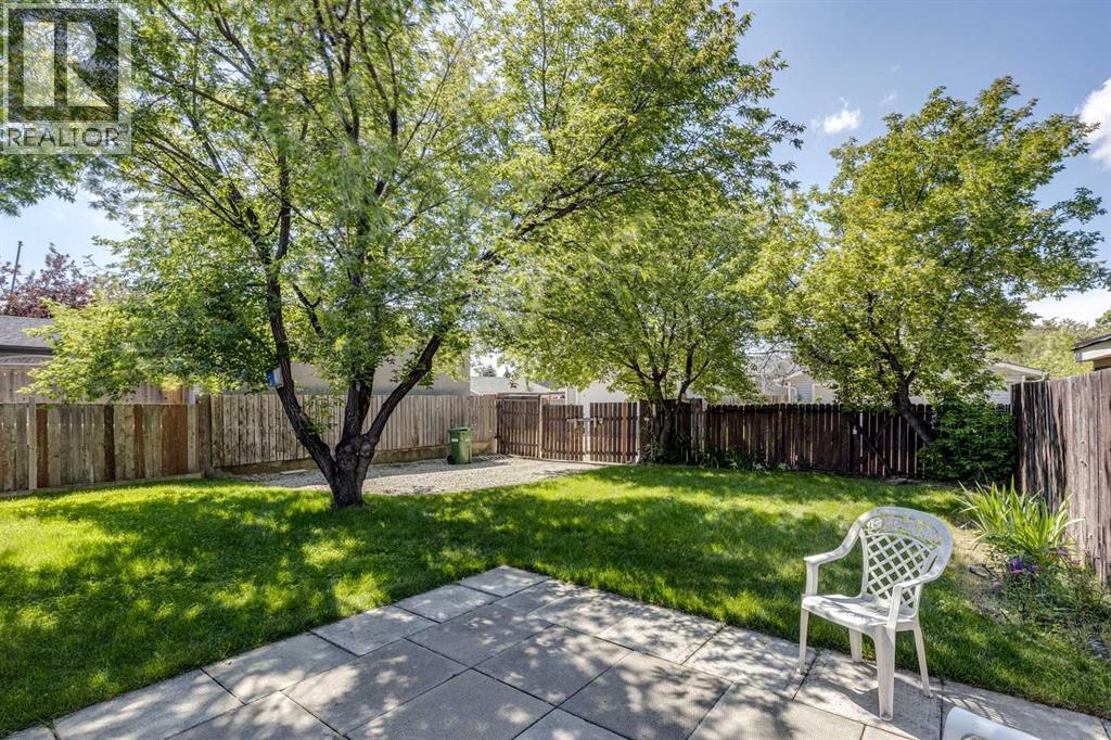 Photo 21 of 72 Aspen Crescent Se, Airdrie AB