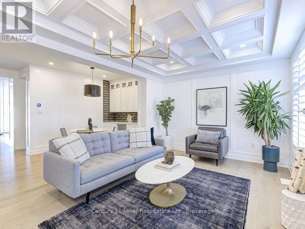 Photo 18 of 517 Kennedy Circle W, Milton ON