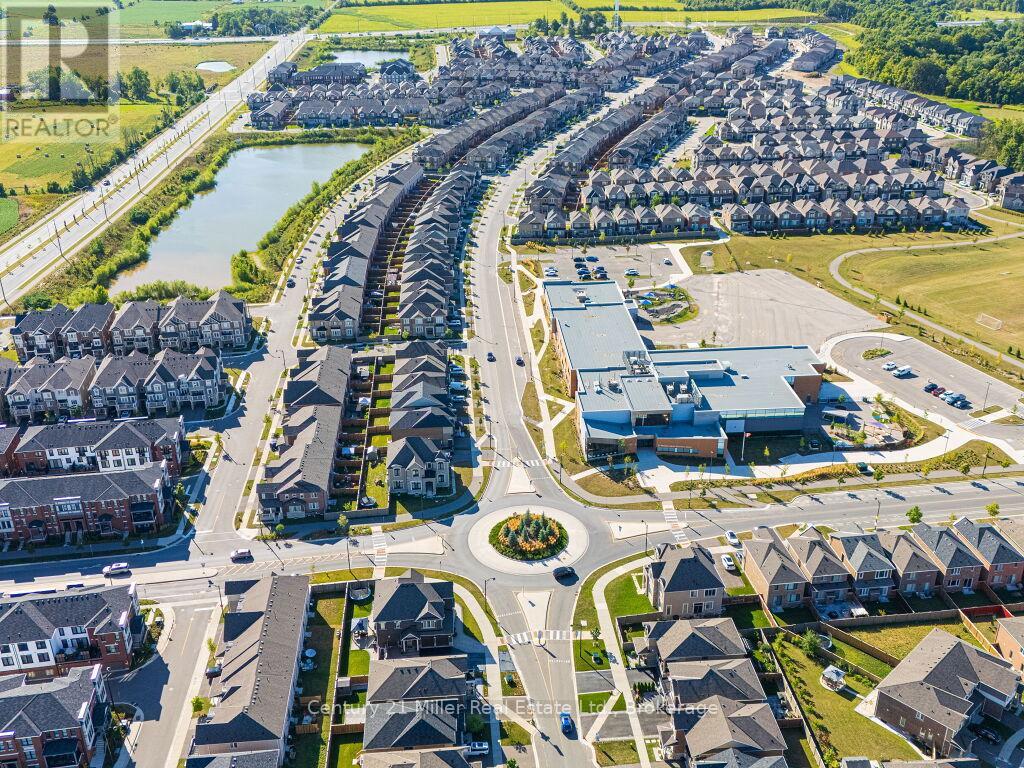 Photo 44 of 517 Kennedy Circle W, Milton ON