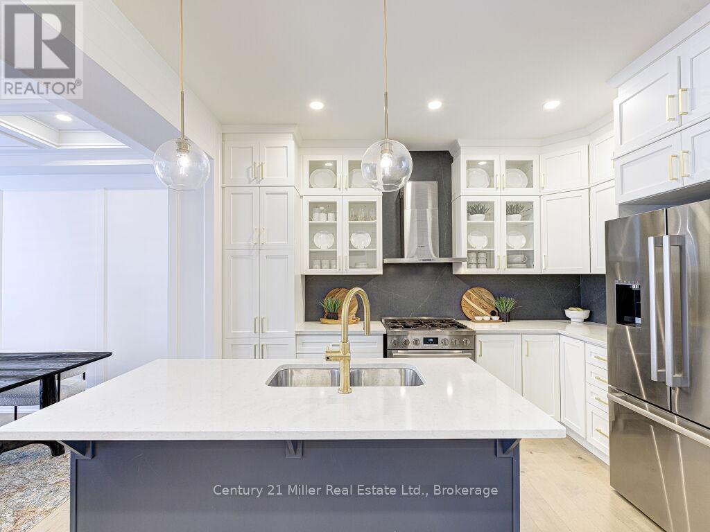 Photo 8 of 517 Kennedy Circle W, Milton ON
