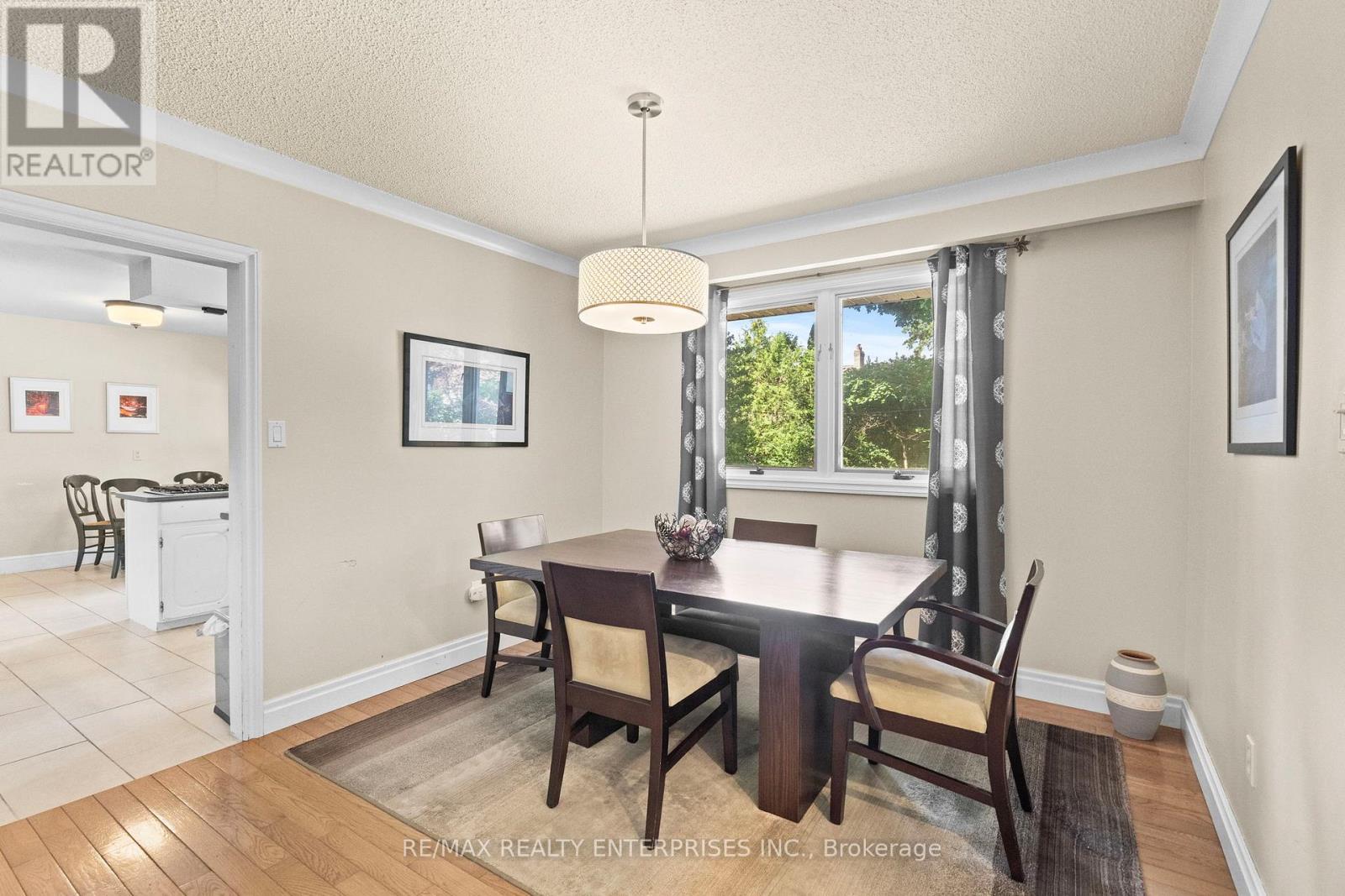 Photo 13 of 1867 Will Scarlett Drive, Mississauga ON