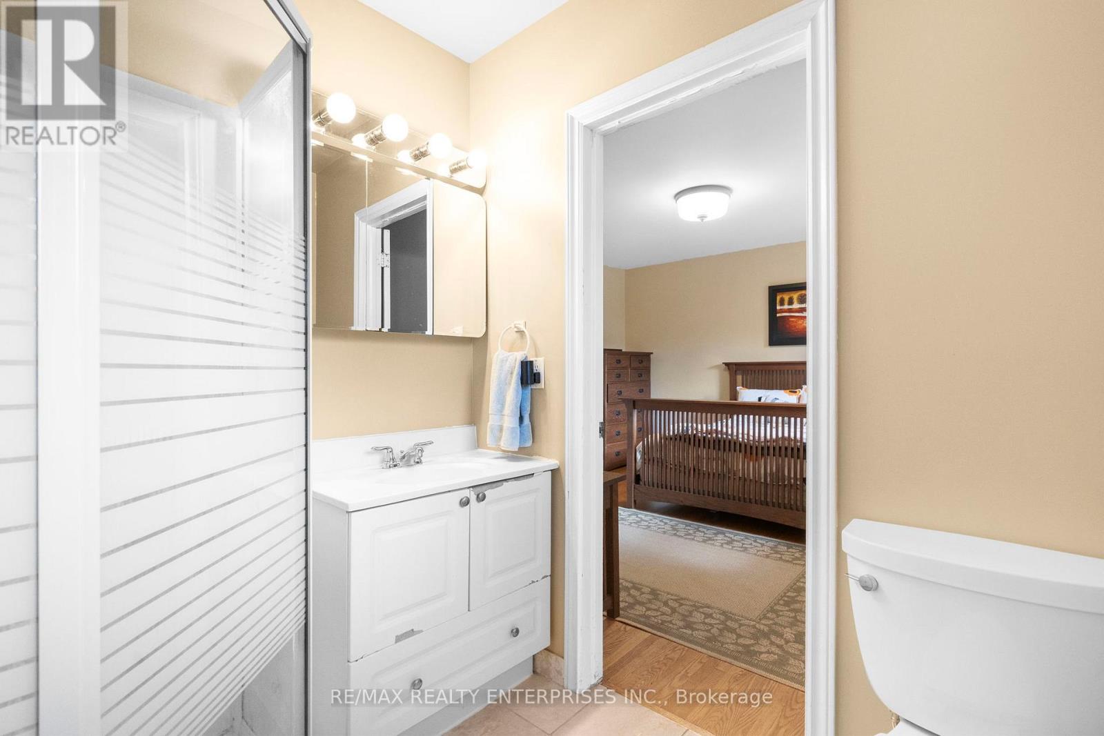 Photo 30 of 1867 Will Scarlett Drive, Mississauga ON