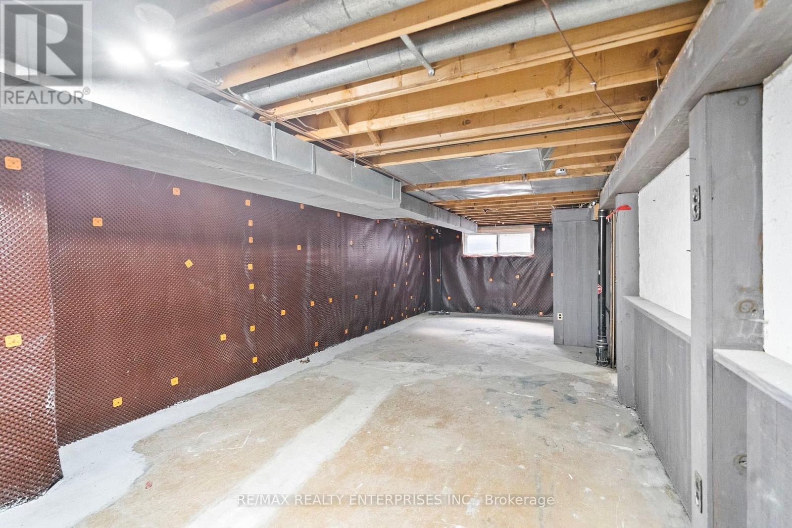 Photo 36 of 1867 Will Scarlett Drive, Mississauga ON