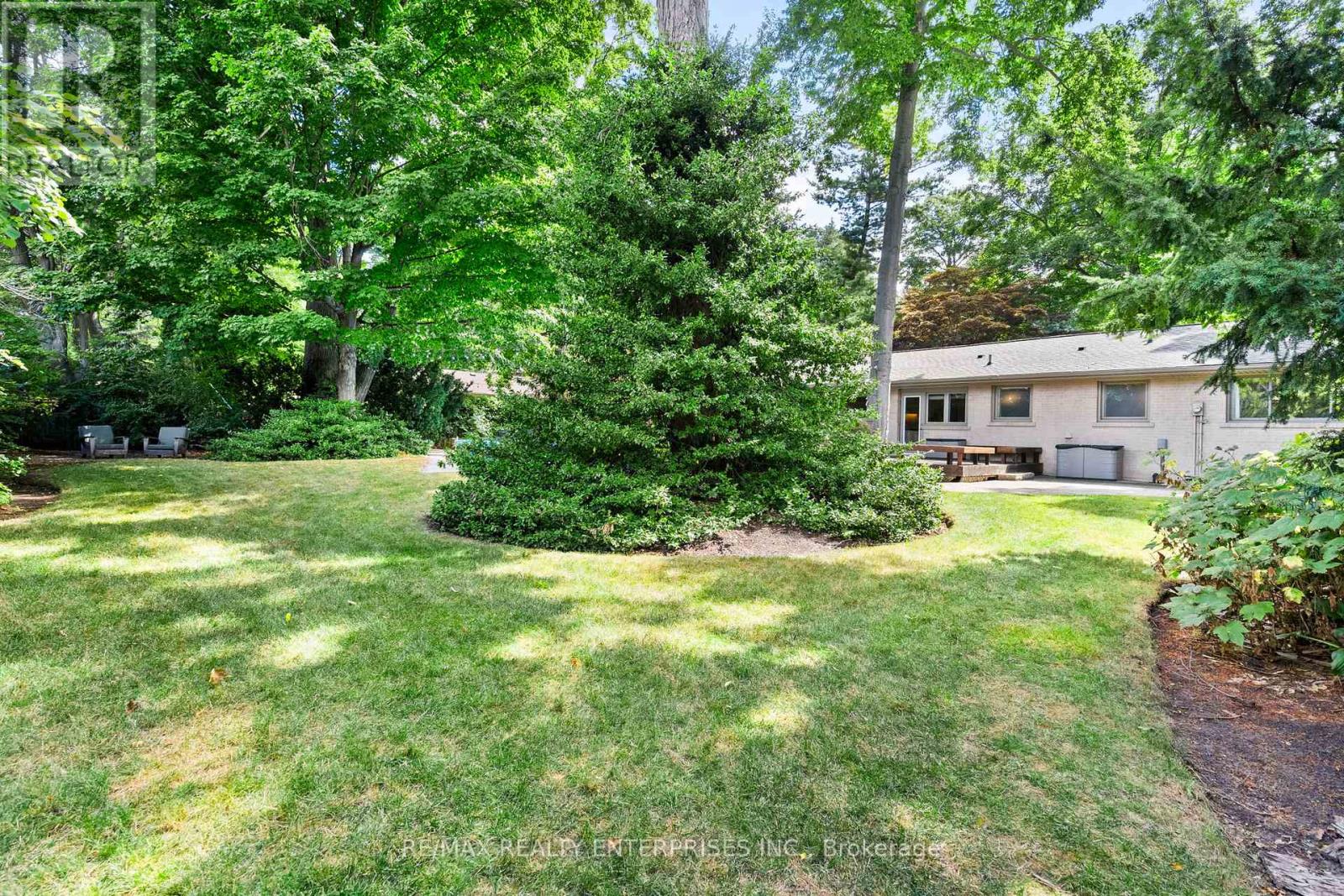 Photo 39 of 1867 Will Scarlett Drive, Mississauga ON