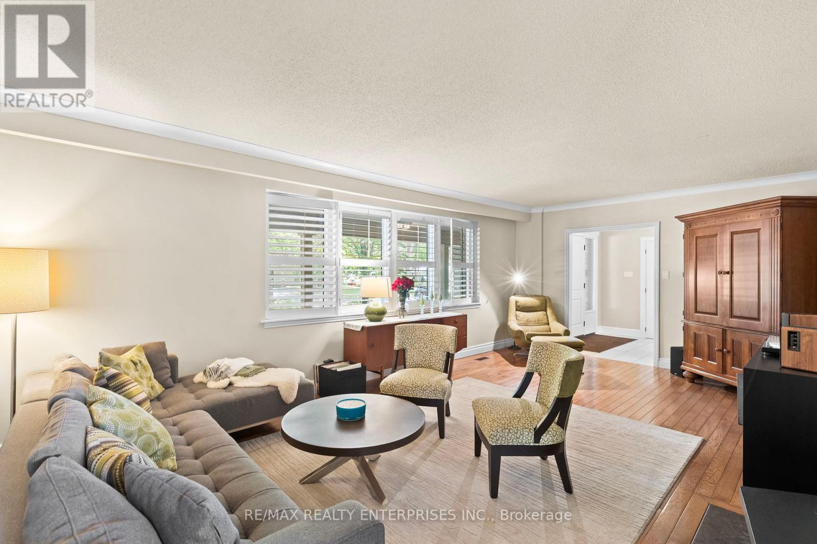 Photo 6 of 1867 Will Scarlett Drive, Mississauga ON