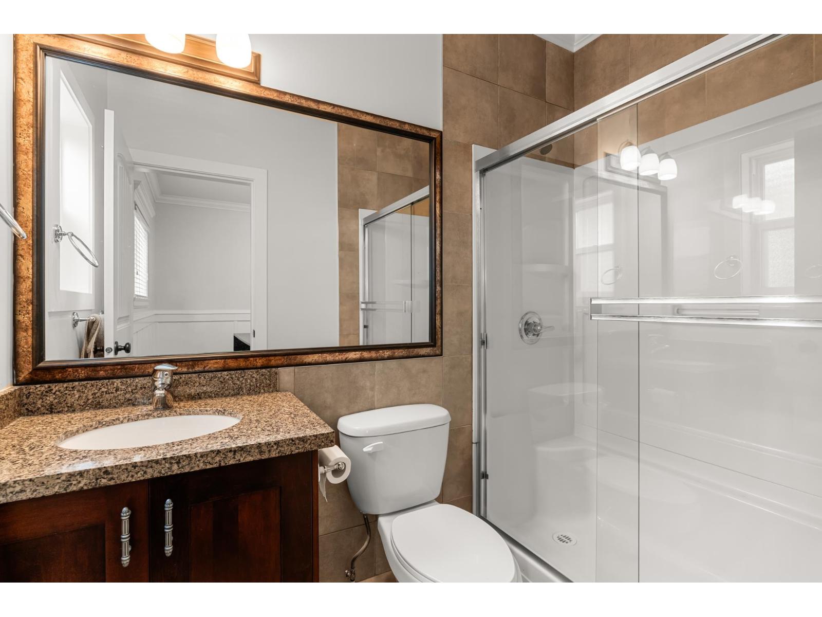 Photo 23 of 7043 197 B Street, Langley BC