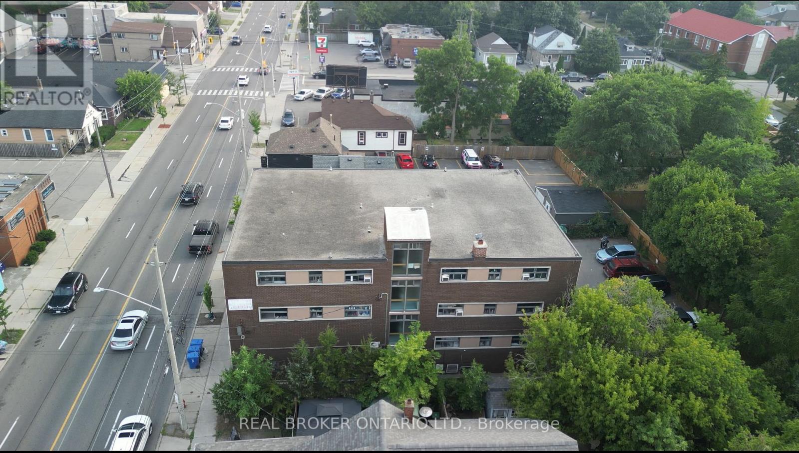 Photo 4 of 600 Upper Wellington Street, Hamilton ON