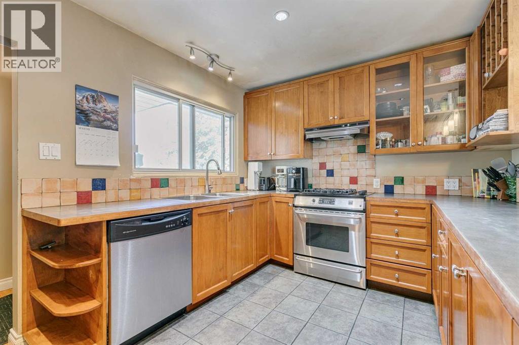 Single Family House Bungalow for Sale in  Wedgewood Drive SW Wildwood Calgary 