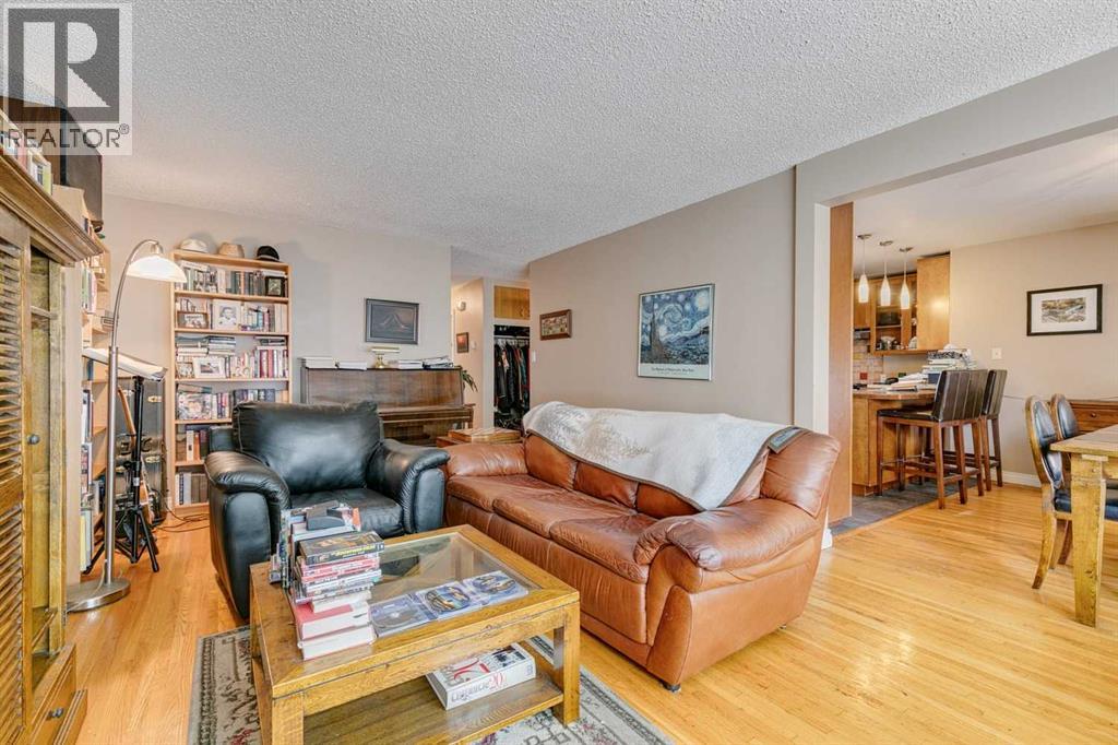 Single Family House Bungalow for Sale in  Wedgewood Drive SW Wildwood Calgary 