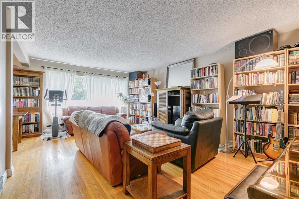 Single Family House Bungalow for Sale in  Wedgewood Drive SW Wildwood Calgary 