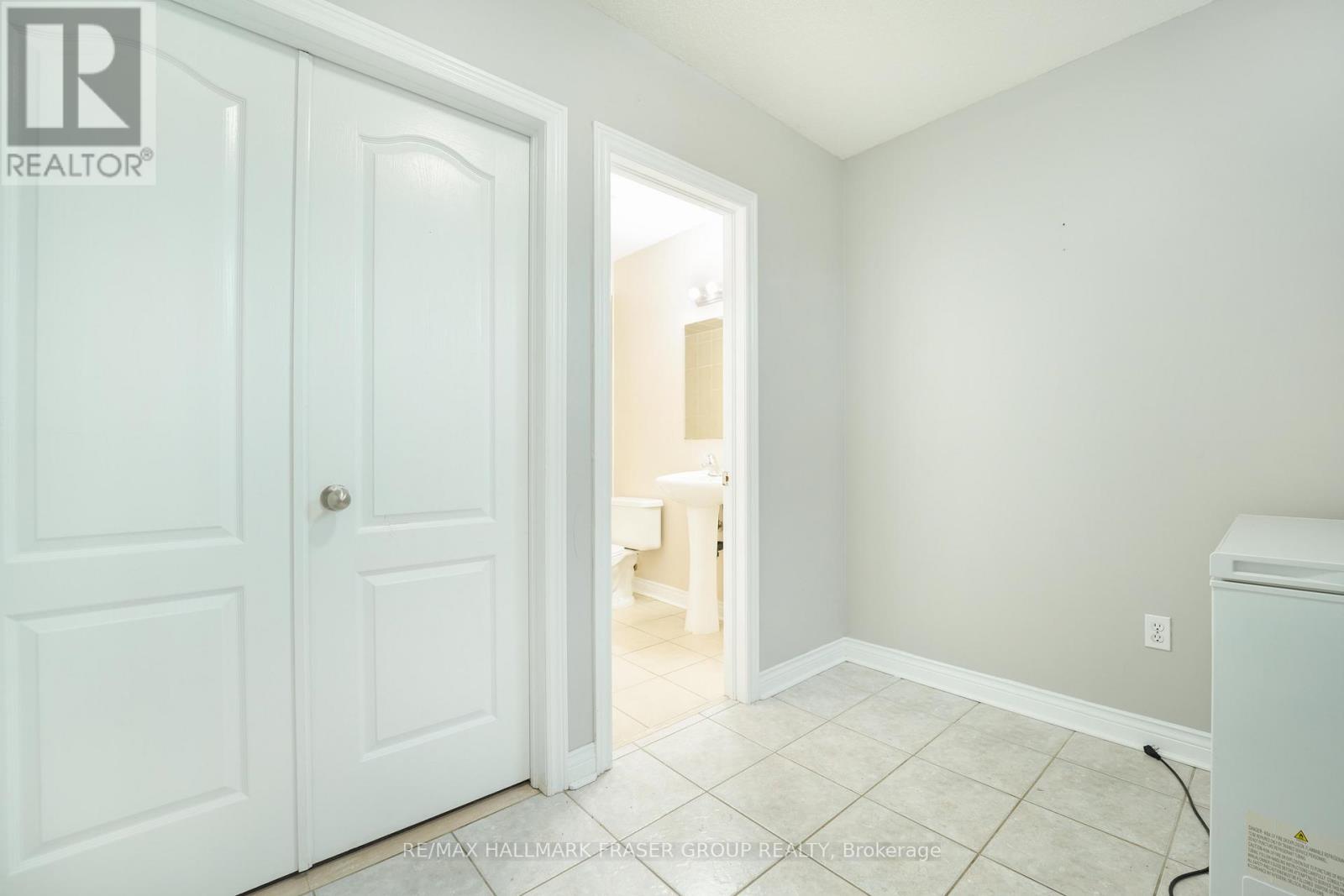 Photo 16 of 9 Tracey Court, Whitby ON