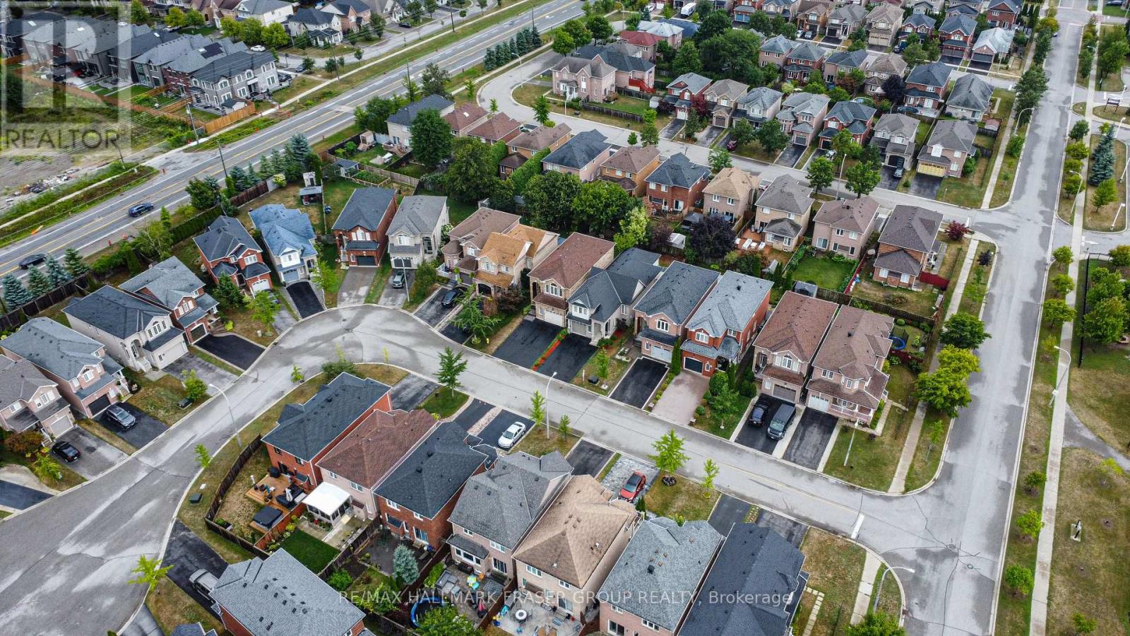 Photo 25 of 9 Tracey Court, Whitby ON