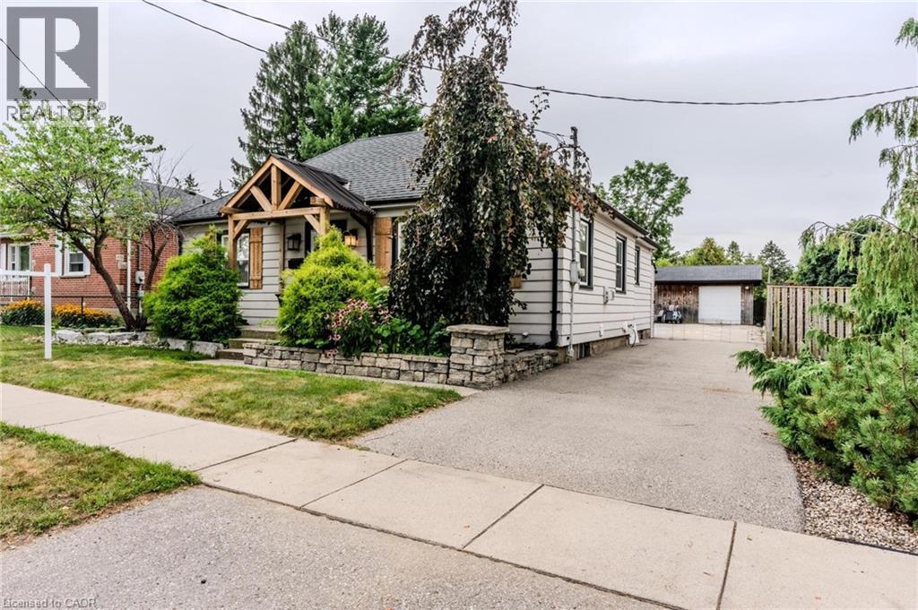 Photo 17 of 6 Sussex Avenue, Brantford ON