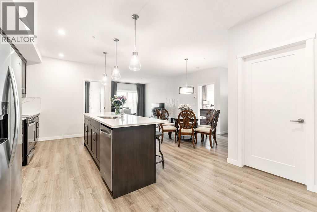 Single Family House for Sale in   Shawnee Common SW Shawnee Slopes Calgary 