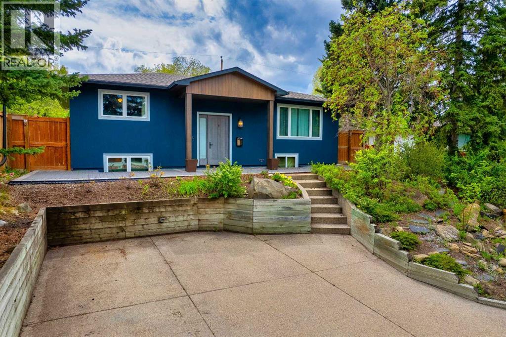 Photo 4 of 101 Wimbledon Crescent Sw, Calgary AB