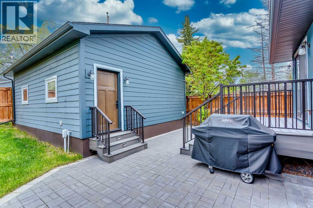 Photo 5 of 101 Wimbledon Crescent Sw, Calgary AB