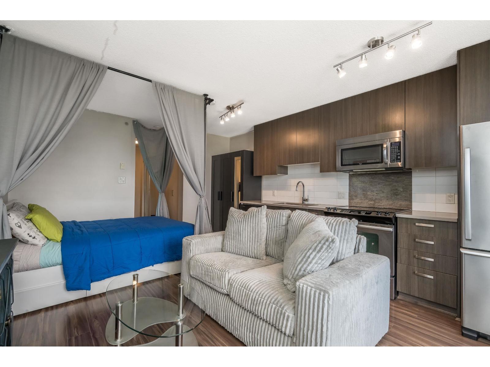 Photo 11 of 2603 13325 102 A Avenue, Surrey BC