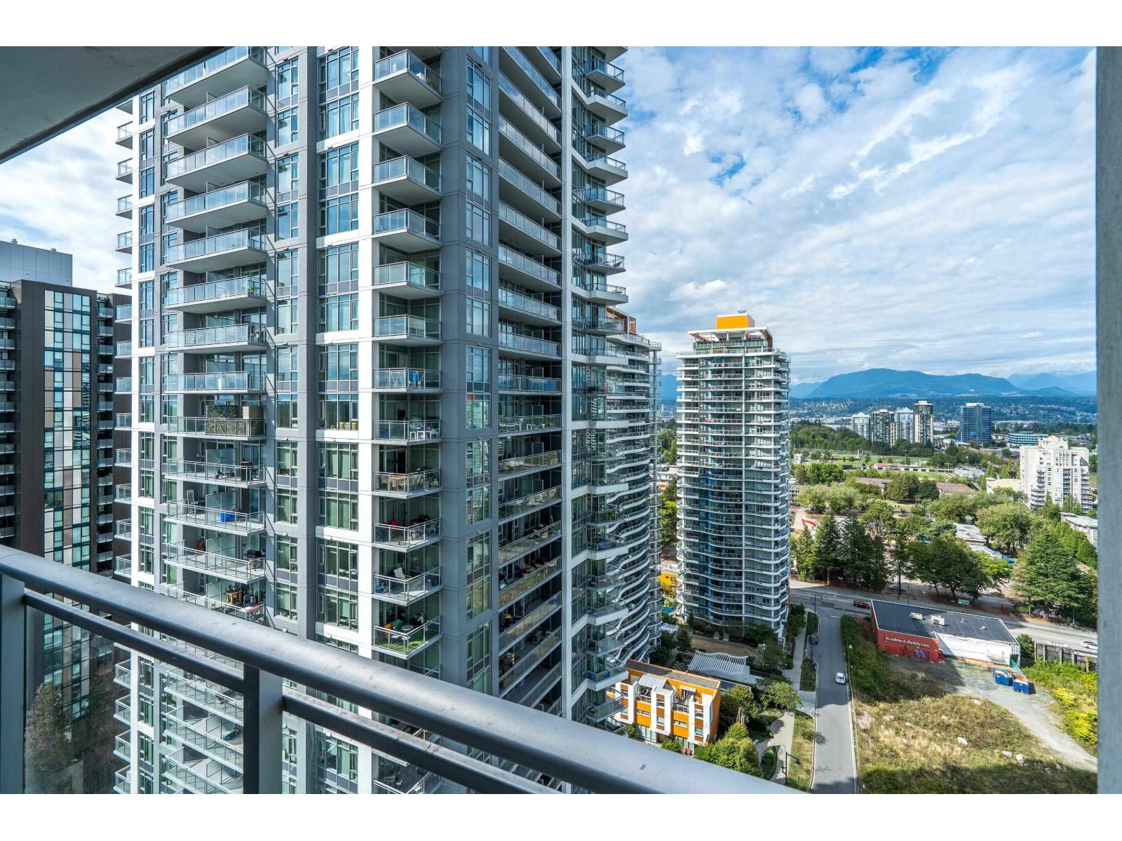 Photo 21 of 2603 13325 102 A Avenue, Surrey BC