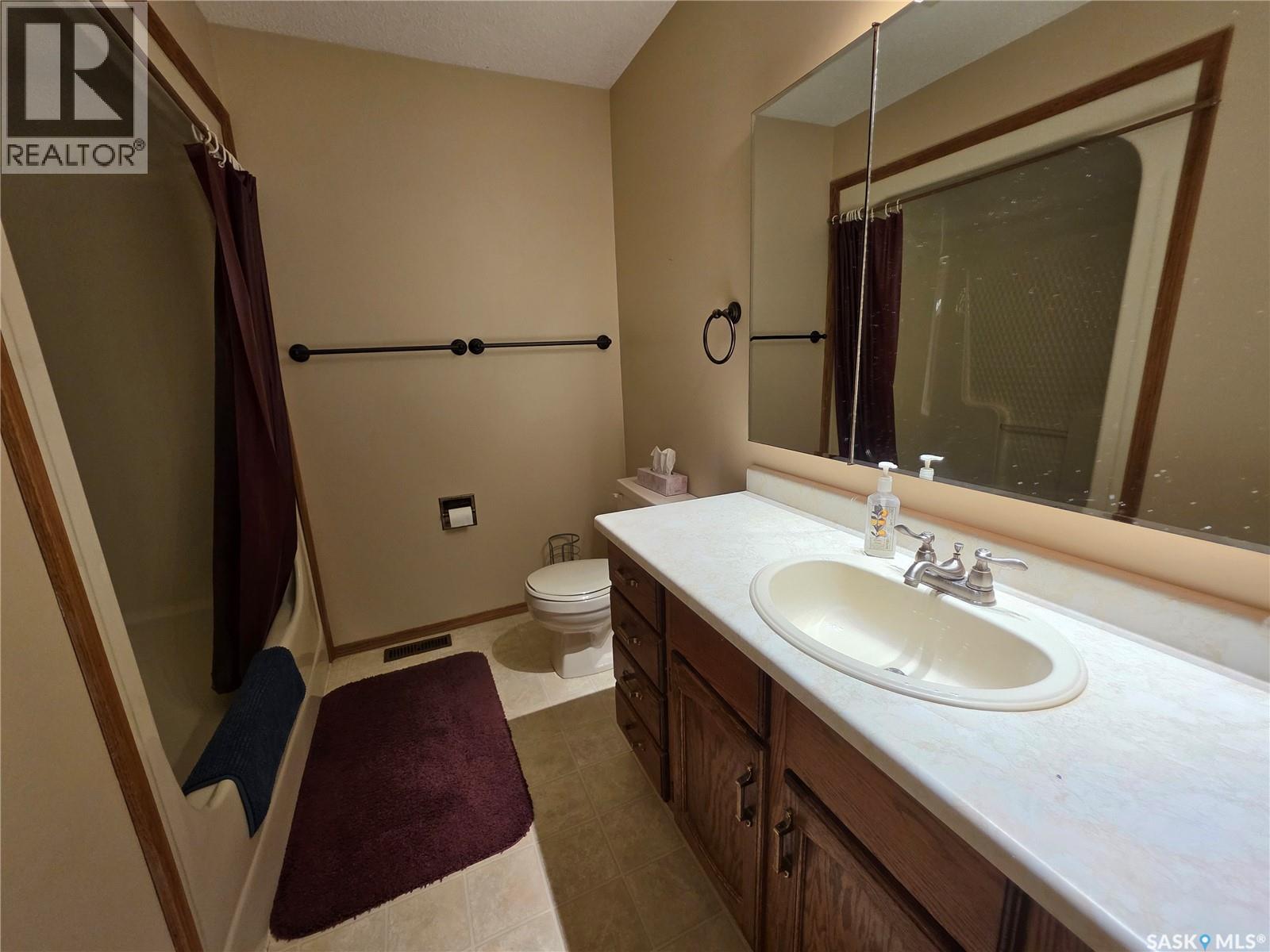 Photo 14 of 310 Aspen Drive, Swift Current SK