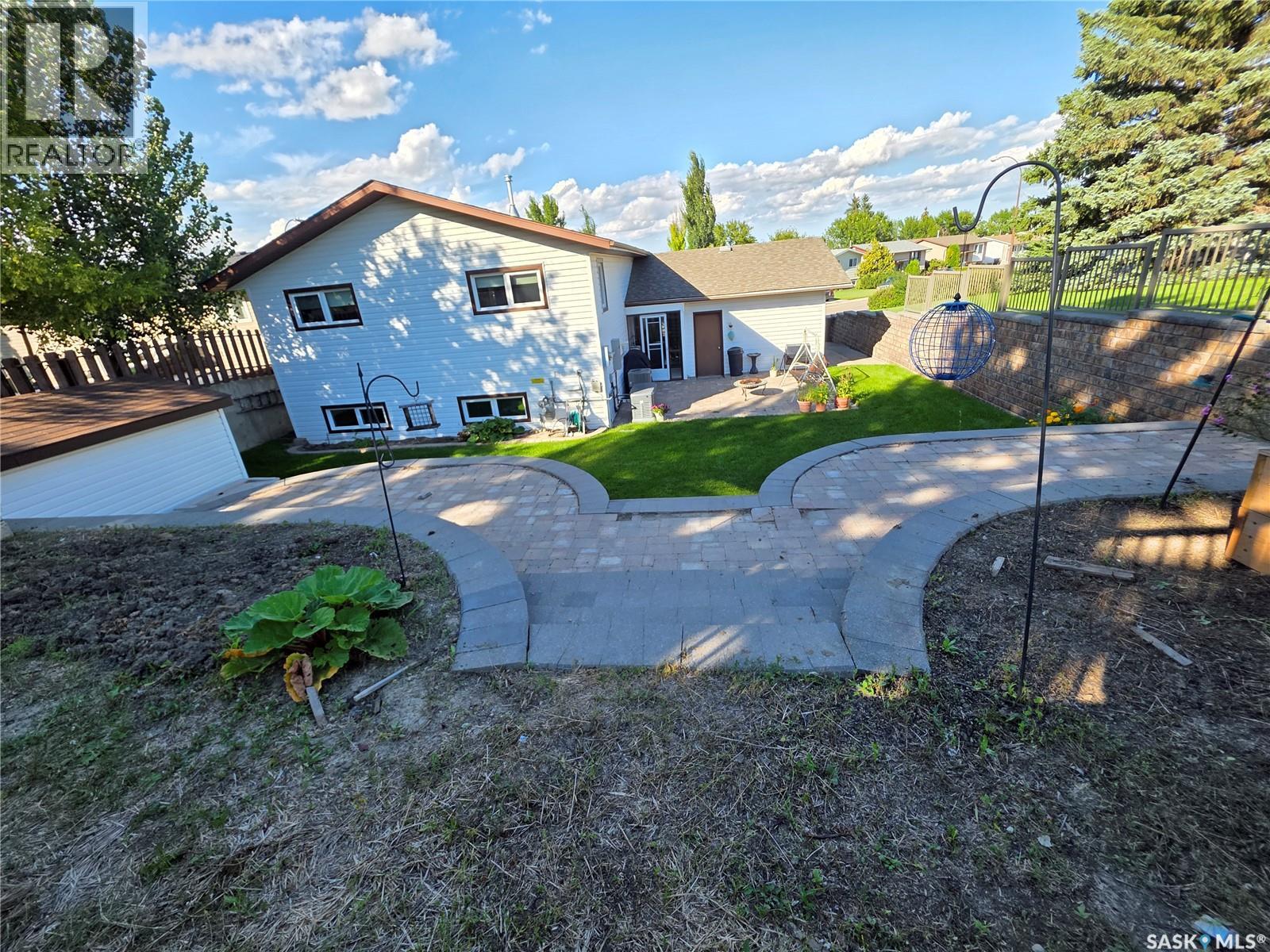 Photo 39 of 310 Aspen Drive, Swift Current SK