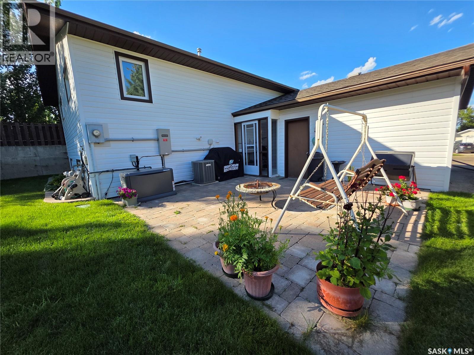 Photo 41 of 310 Aspen Drive, Swift Current SK
