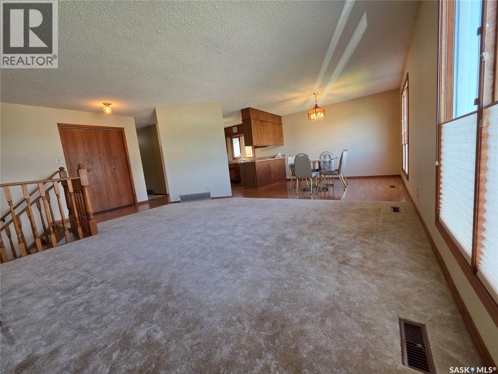 Photo 6 of 310 Aspen Drive, Swift Current SK