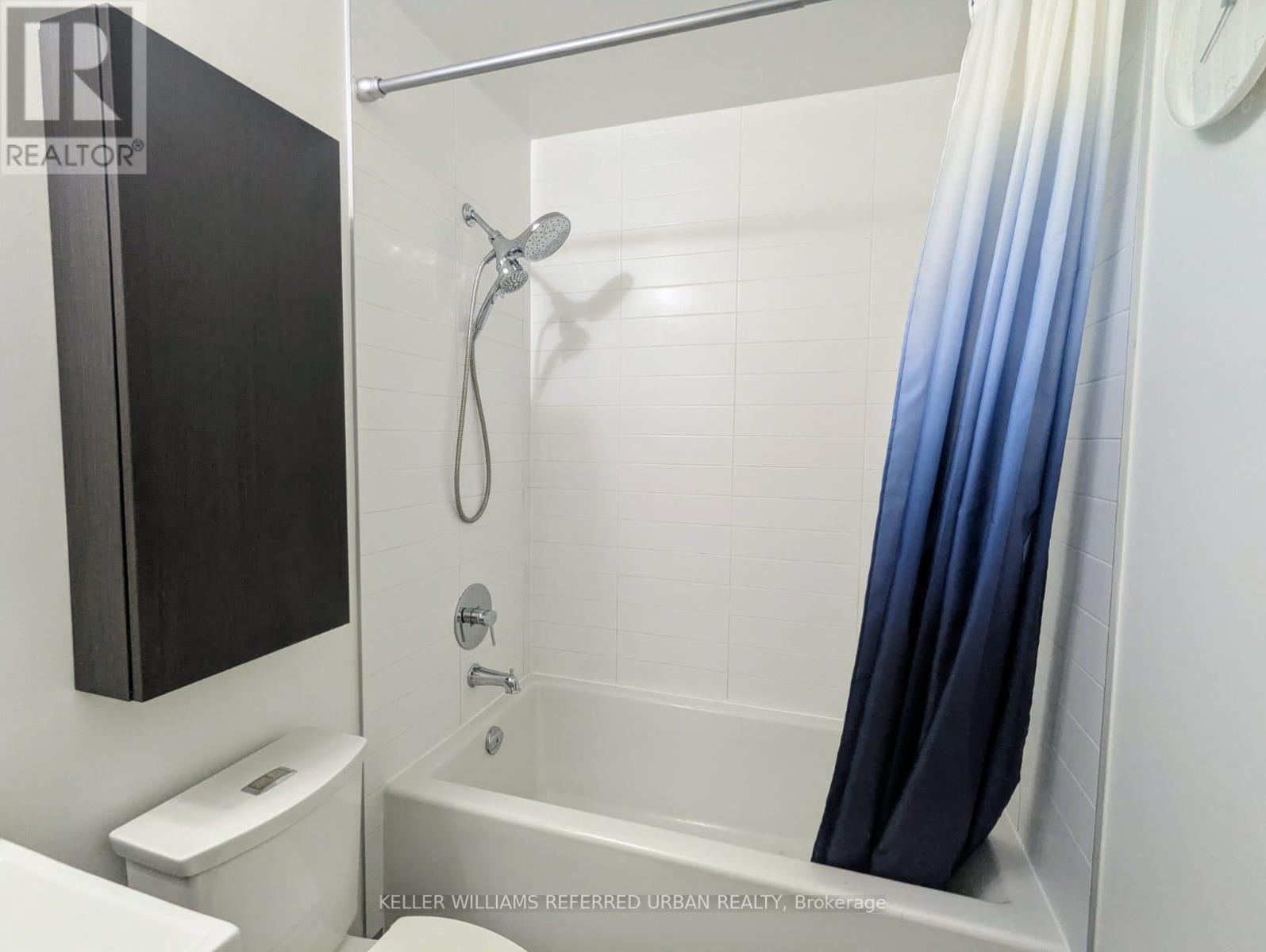 Photo 7 of 1211 70 Forest Manor Road, Toronto ON