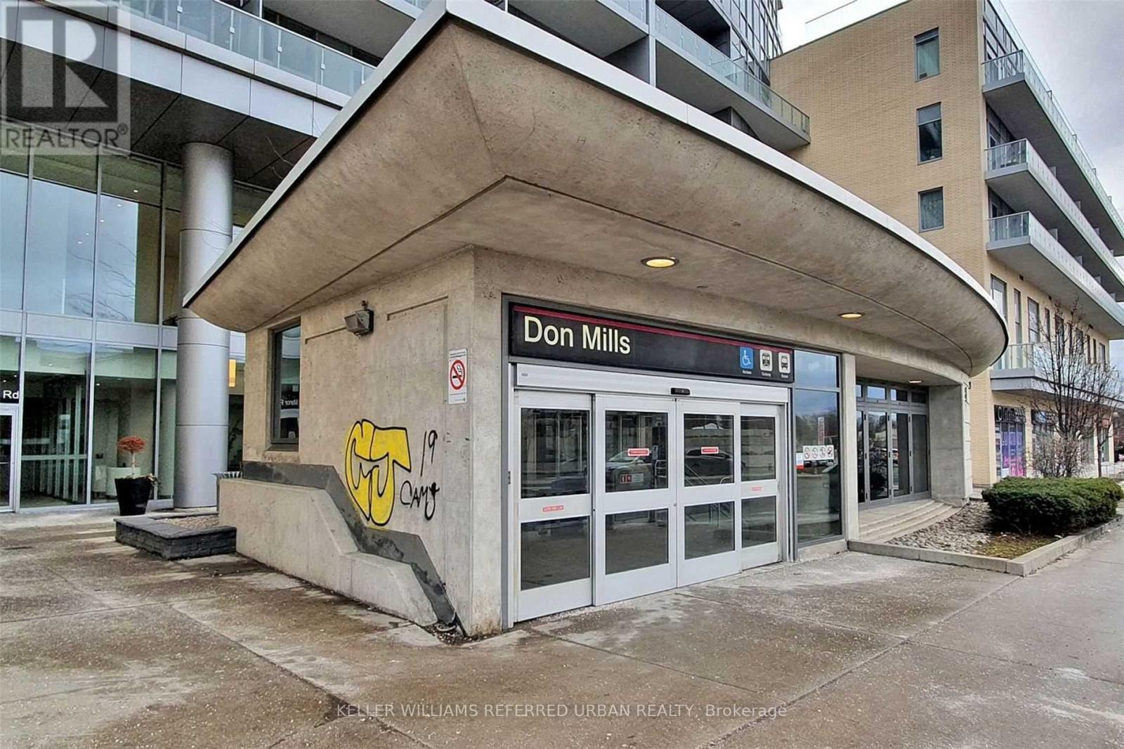 Photo 1 of 1211 70 Forest Manor Road, Toronto ON