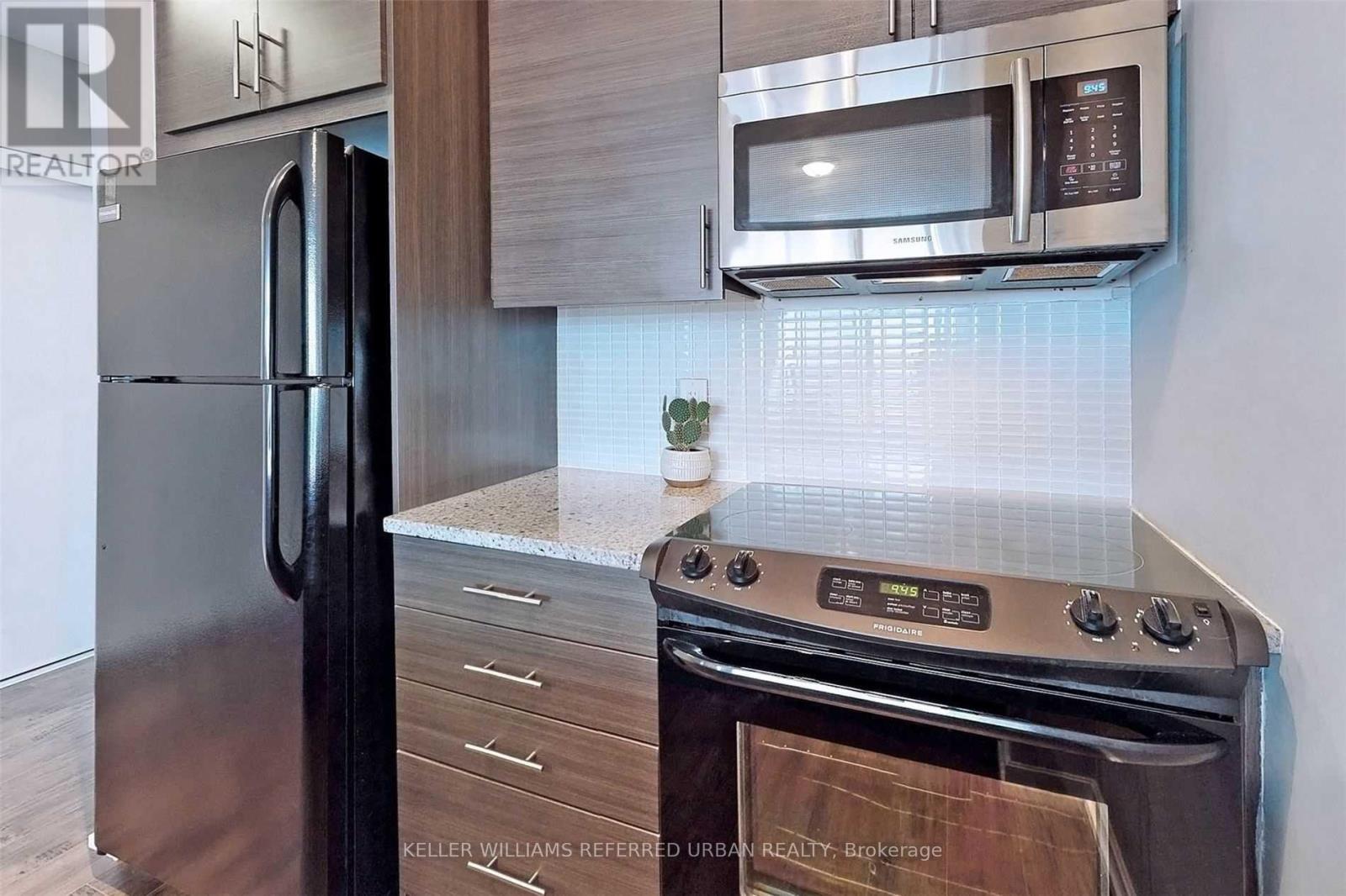 Photo 15 of 1211 70 Forest Manor Road, Toronto ON