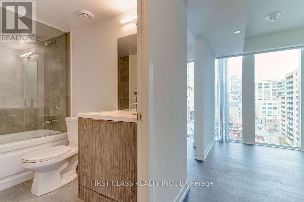 Photo 12 of 912 60 Shuter Street, Toronto ON