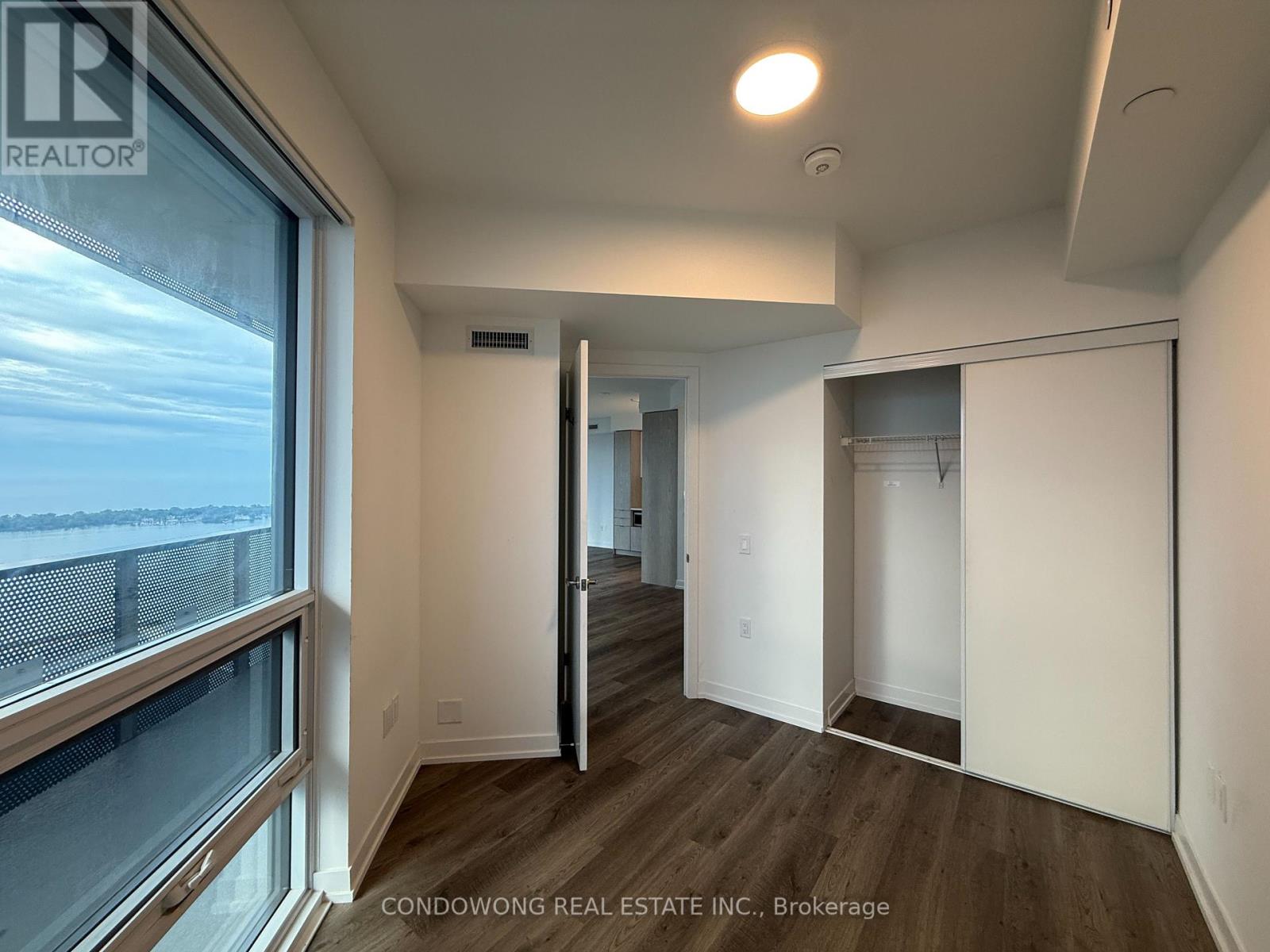 Photo 2 of 5508 55 Cooper Street, Toronto ON