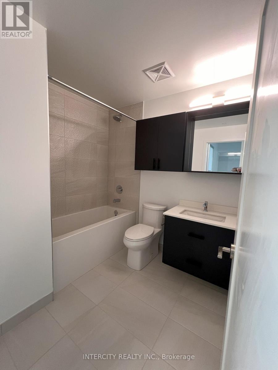 Photo 8 of 2807 5105 Hurontario Street, Mississauga ON
