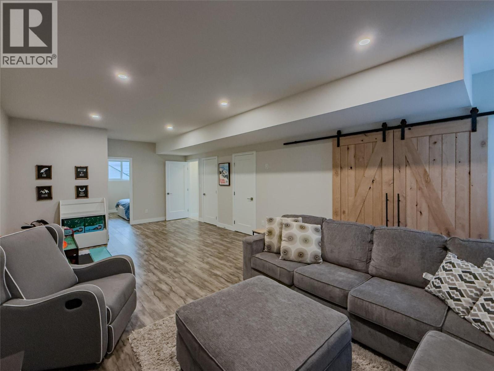 Photo 11 of 2071 Saddleback Drive, Kamloops BC