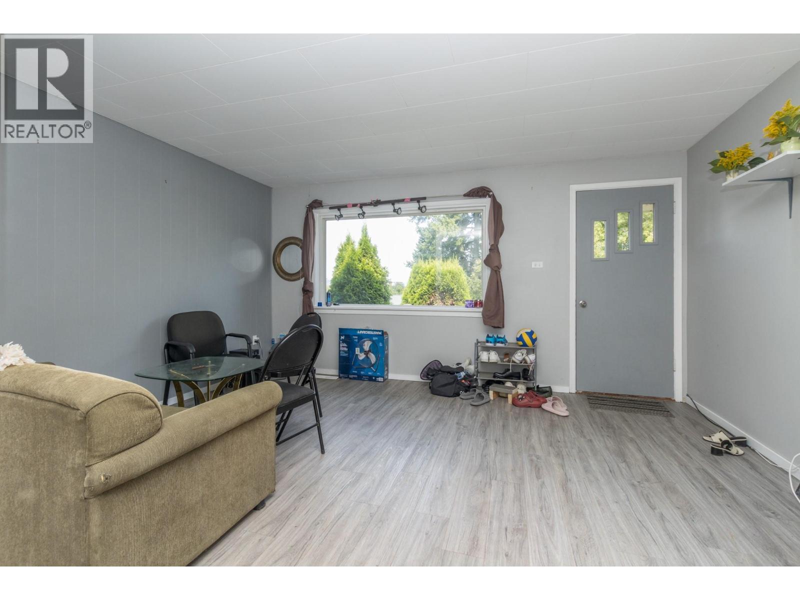 Photo 15 of 1120 Shuswap Street Se, Salmon Arm BC