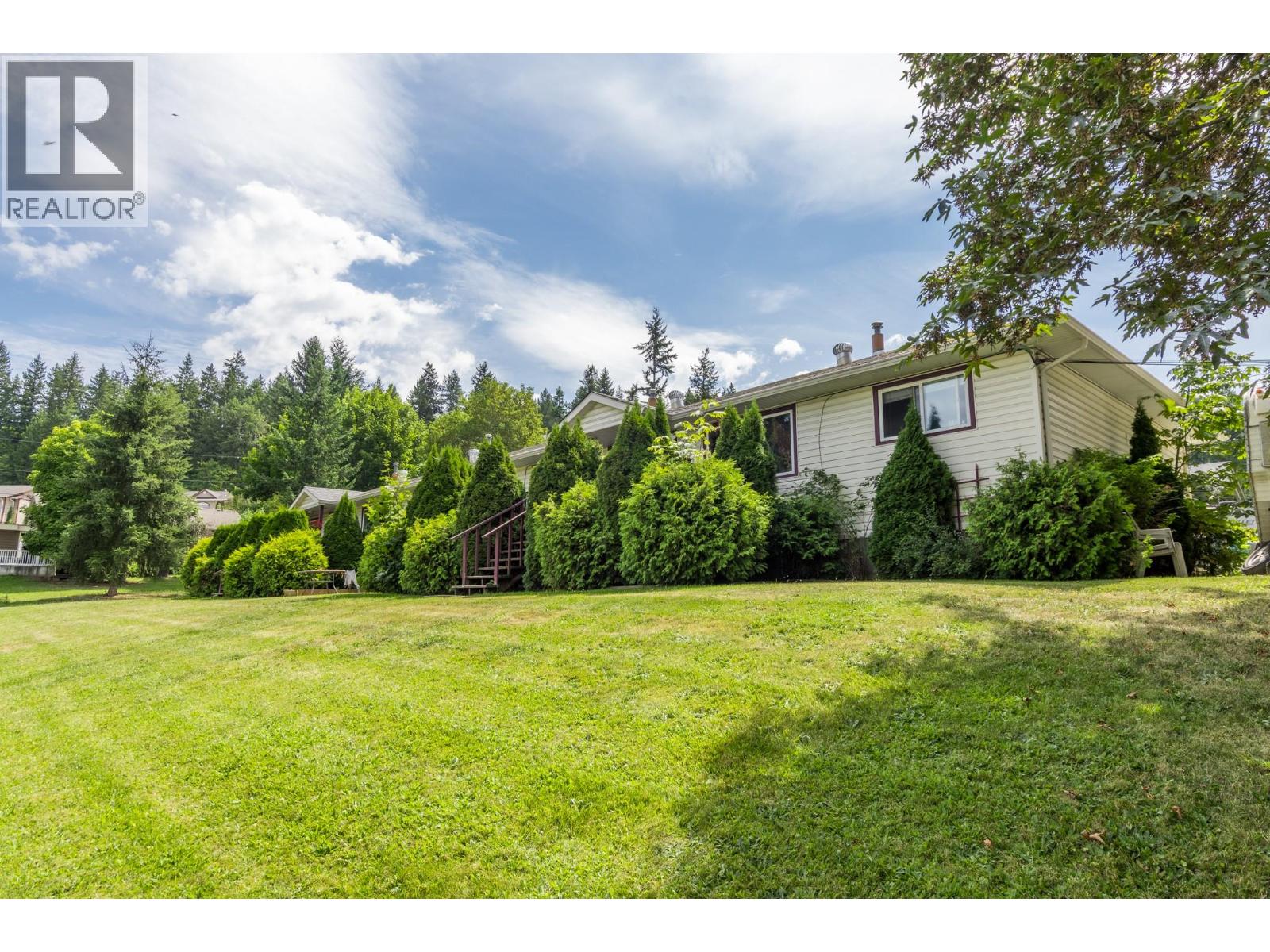 Photo 19 of 1120 Shuswap Street Se, Salmon Arm BC