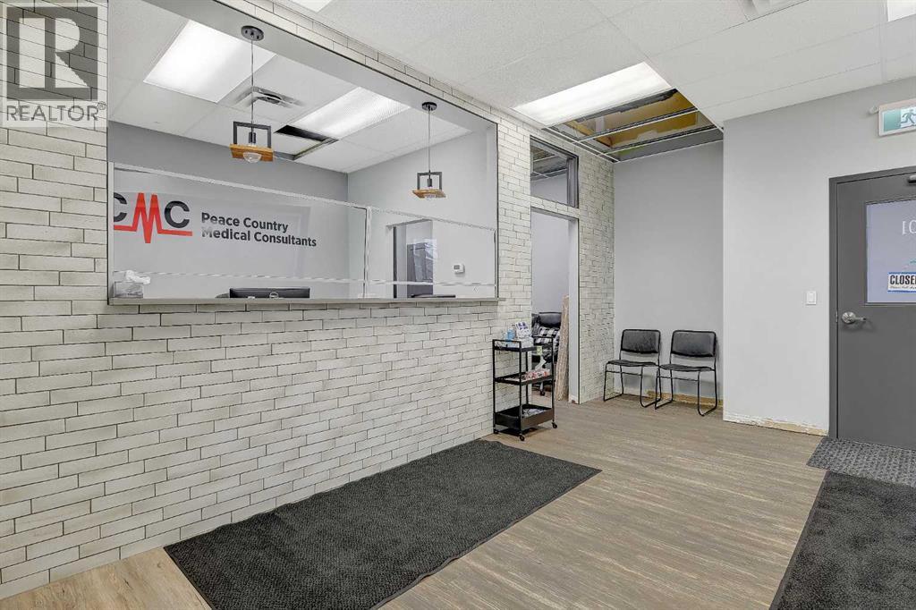 Photo 4 of 101 10055 120 Avenue, Grande Prairie AB