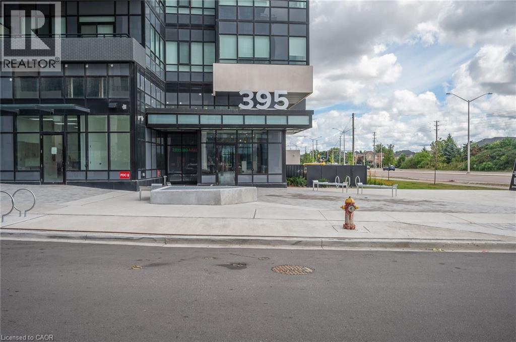 Photo 4 of 395 Dundas Street Unit 718, Oakville ON