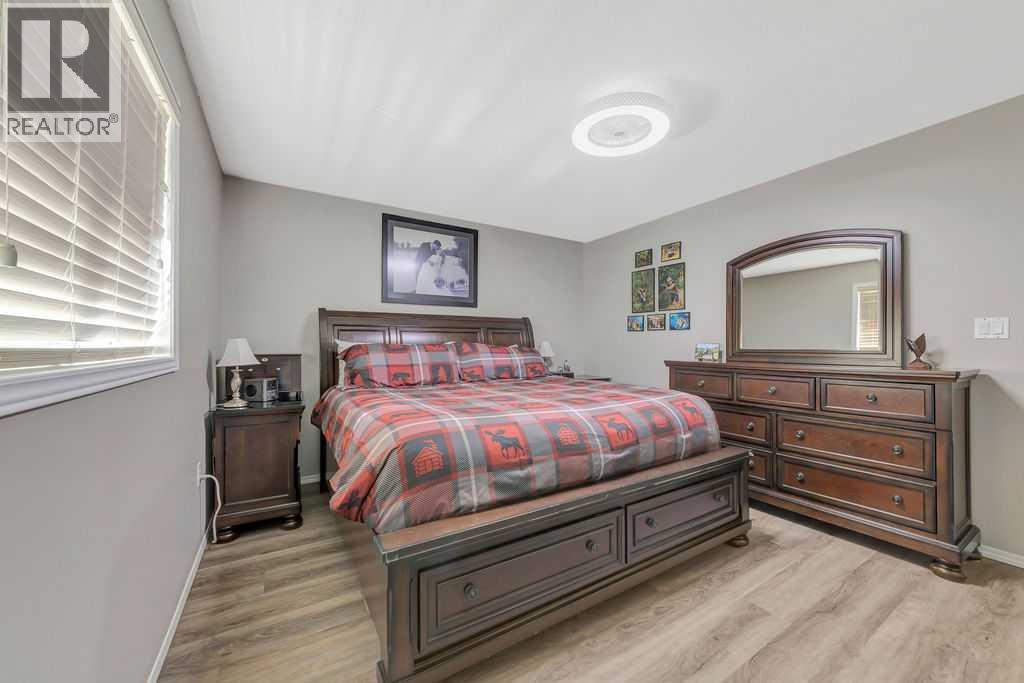 Photo 44 of 3504 61 Avenue, Lloydminster AB