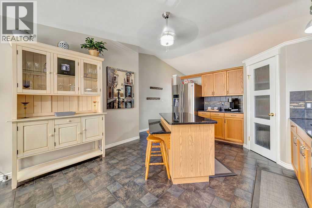 Photo 10 of 3504 61 Avenue, Lloydminster AB