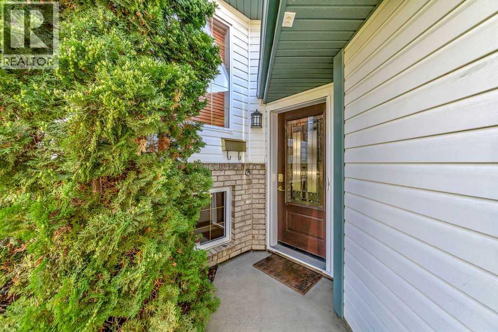 Photo 3 of 3504 61 Avenue, Lloydminster AB