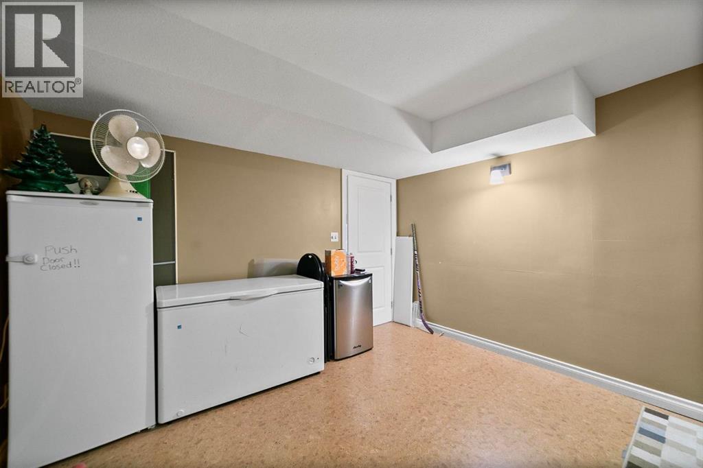 Photo 9 of 251 44101 Range Road 214, Rural Camrose County AB