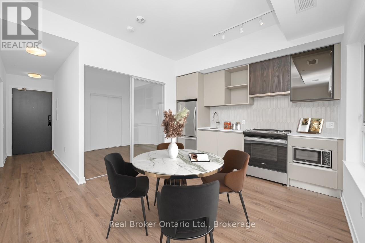 Photo 16 of 718 395 Dundas Street, Oakville ON