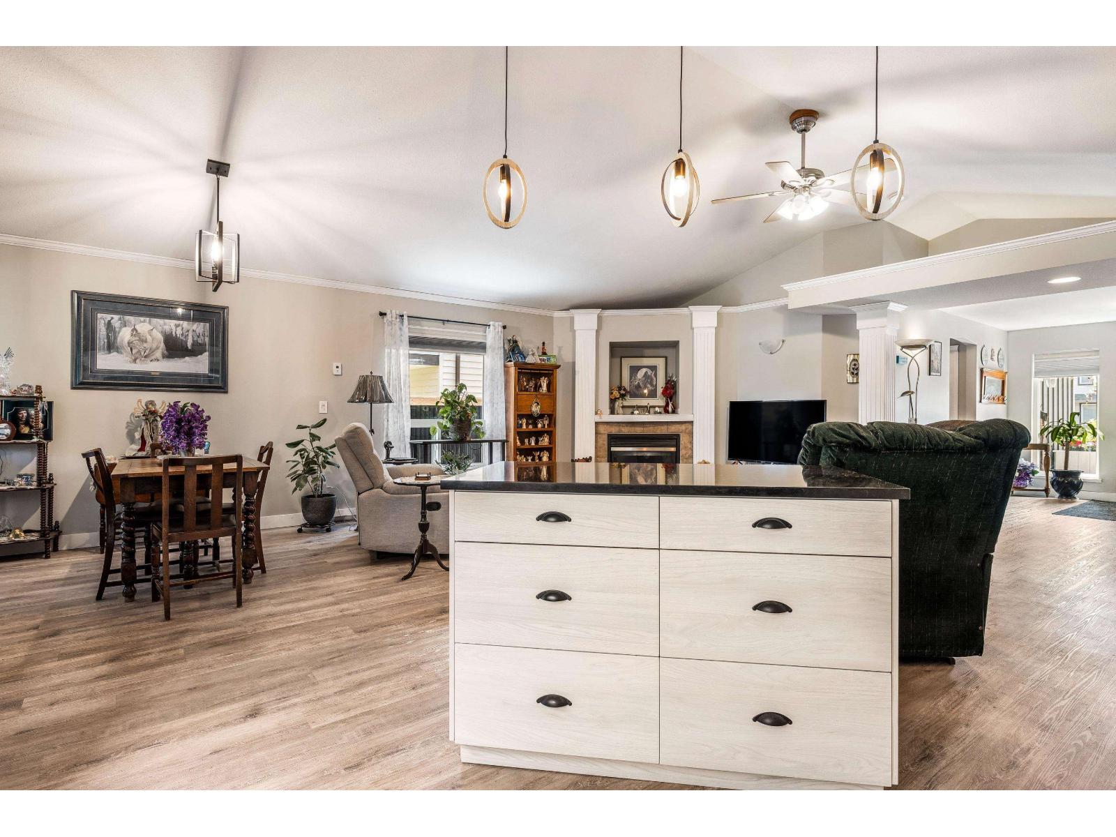 Photo 6 of 46481 Ranchero Drive Sardis East Vedder, Chilliwack BC