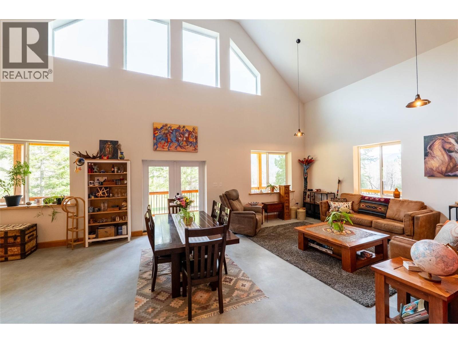 8774 6 Highway, Salmo
