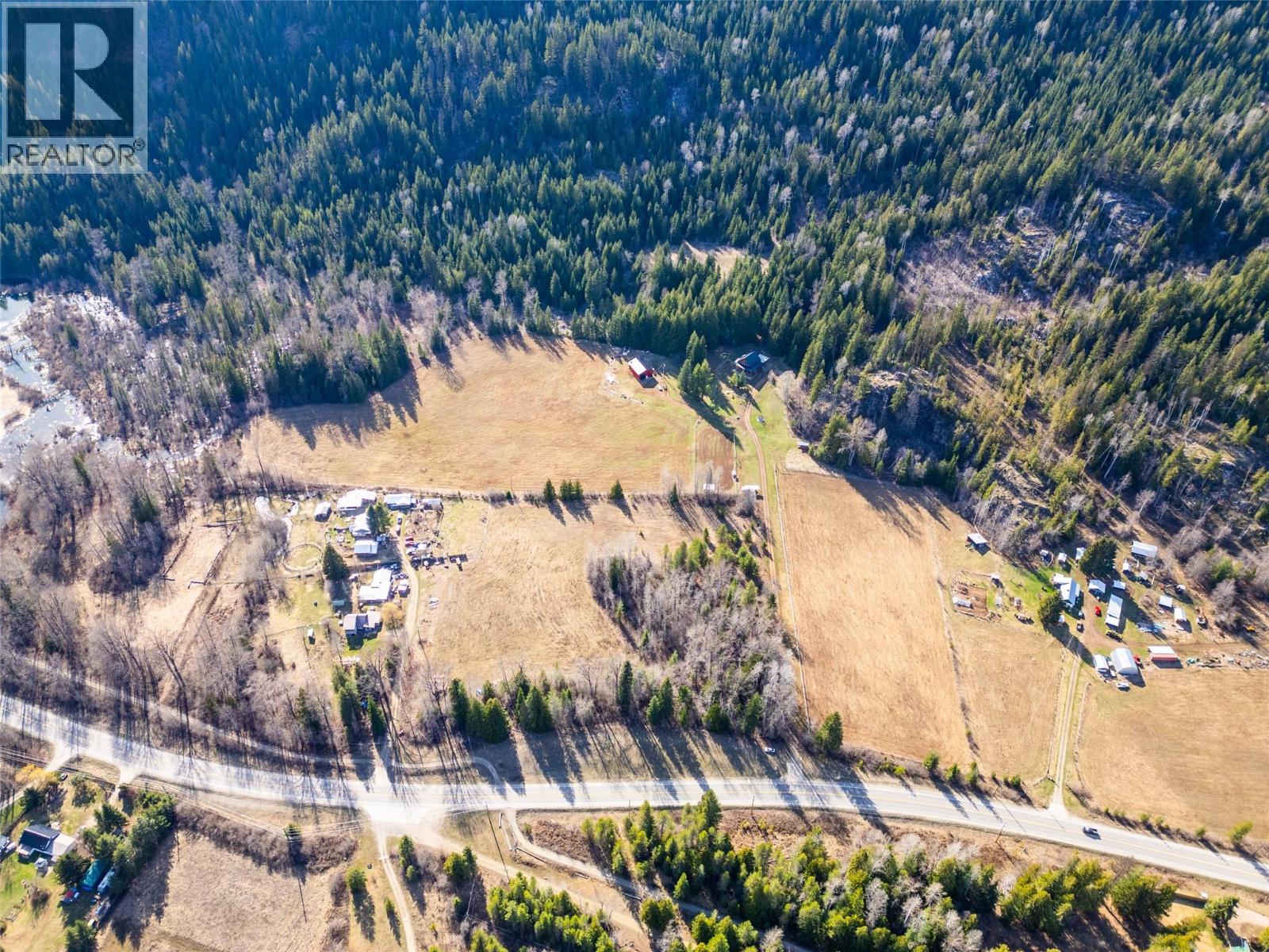 8774 6 Highway, Salmo