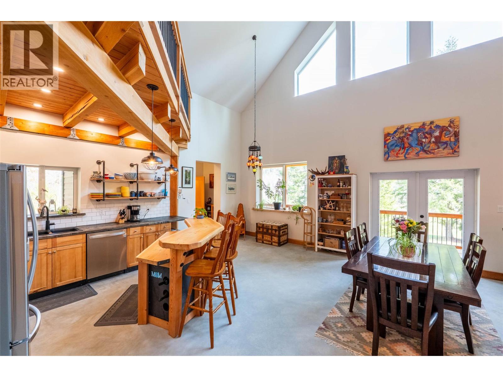 8774 6 Highway, Salmo